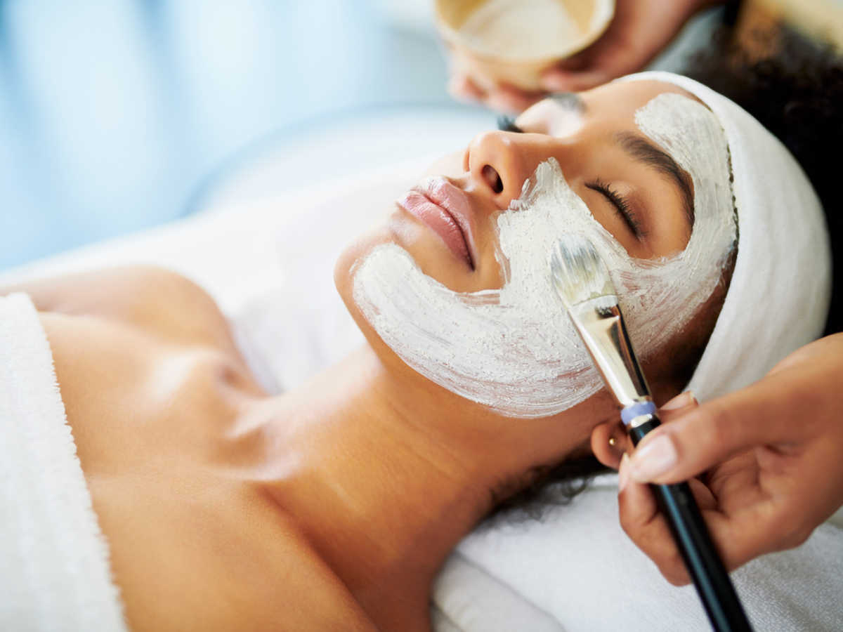 CHEMICAL SKIN PEELS